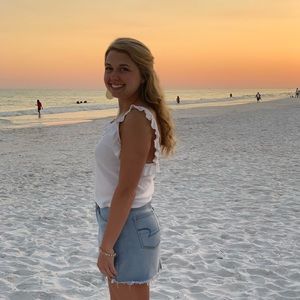 Meet your Posher, Allison